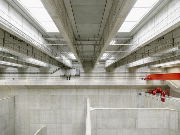 Mllverwertungsanlage und PV-Kraftwerk in Zuchwil von Penzel Valier