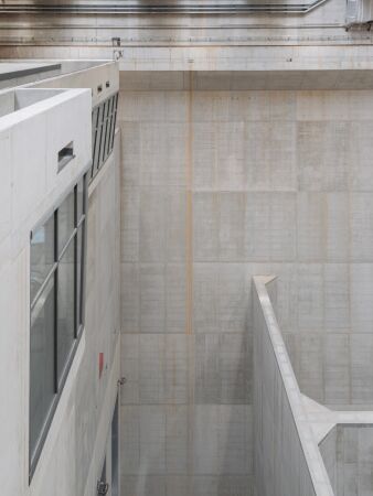 Mllverwertungsanlage und PV-Kraftwerk in Zuchwil von Penzel Valier