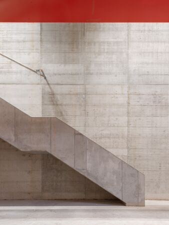 Mllverwertungsanlage und PV-Kraftwerk in Zuchwil von Penzel Valier