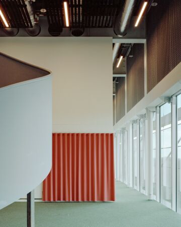 Medienzentrum in Brssel von Bruther und Baukunst