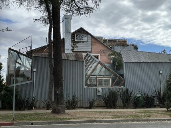 Gehry Residence in Santa Monica (197791). Foto: waltarrrrr, via flickr, CC BY-NC-ND 2.0