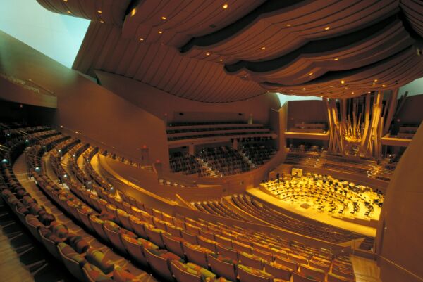 Walt Disney Concert Hall in Los Angeles (2003)