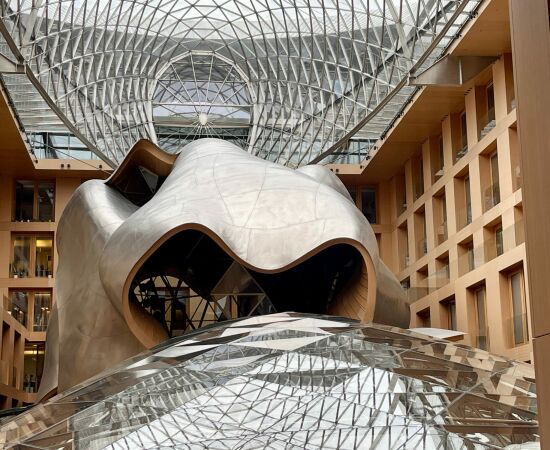 Geb�ude der DZ Bank in Berlin (2001). Foto: Tim Ereneta, via flickr, CC BY-NC 4.0