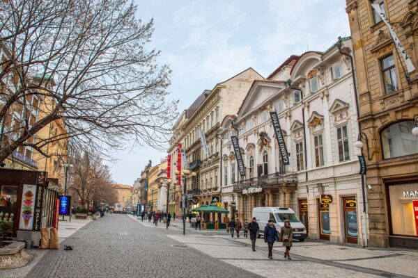 Savarin-Palast vor der Restaurierung