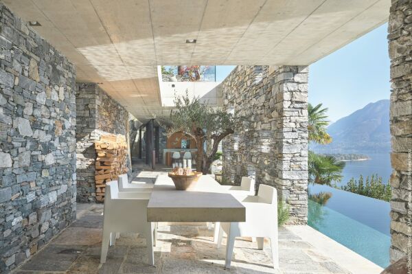 Anerkennung H�user des Jahres 2025: �Wohnen zwischen Fels und See� in Ascona von Wespi de Meuron Romeo Architekten (Ascona)