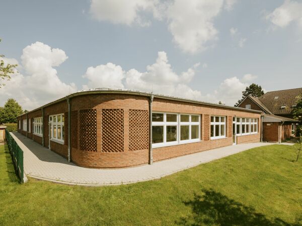 Schulerweiterung in Holm von Jan Braker Architekt