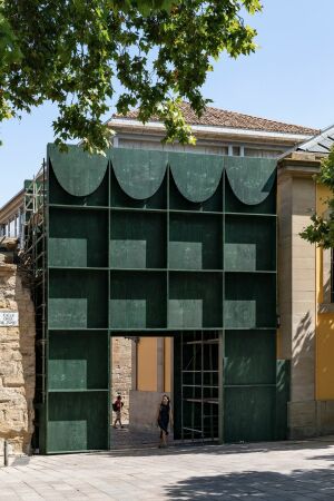 Extra-Ordinary Gate von Associates Architecture (2022)