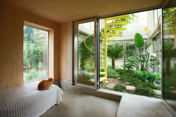 Supertype Group: Wintergartenhaus � Innenraum