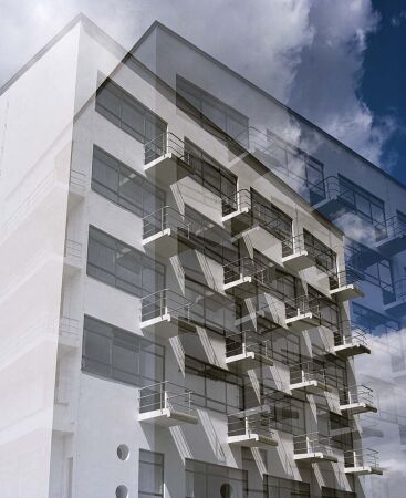 Margret Hoppe, Facade Prellerhouse, Bauhaus Dessau, a. d. S. Pair/Unpair, 2025