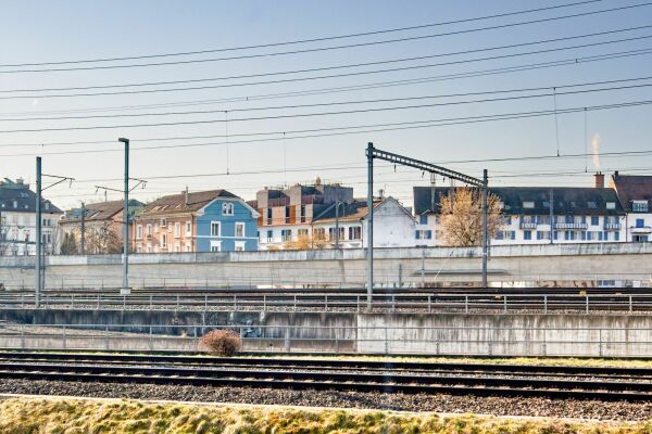 Wohnhausaufstockung von Baukombinat in Z�rich