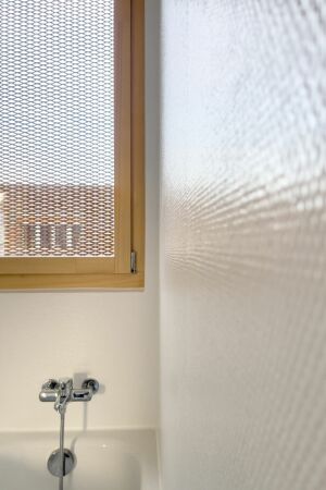 Wohnhausaufstockung von Baukombinat in Z�rich