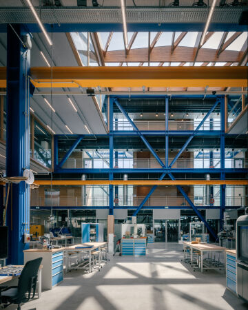 Campuserweiterung in Enschede von Civic Architects und VDNDP