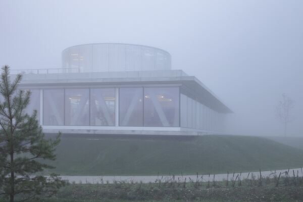 B�rogeb�ude bei Zagreb von Mikelic Vres Arhitekti