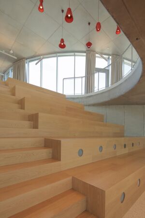 B�rogeb�ude bei Zagreb von Mikelic Vres Arhitekti