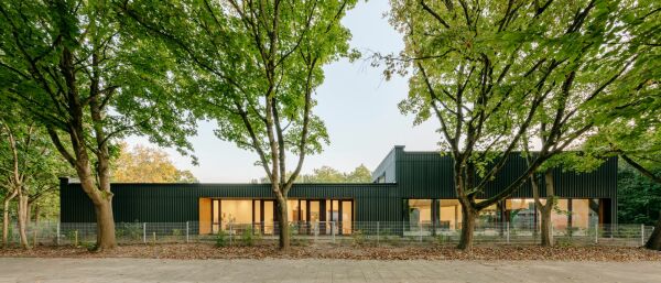 Erweiterung in Hamburg von acollage.architektur urbanistik