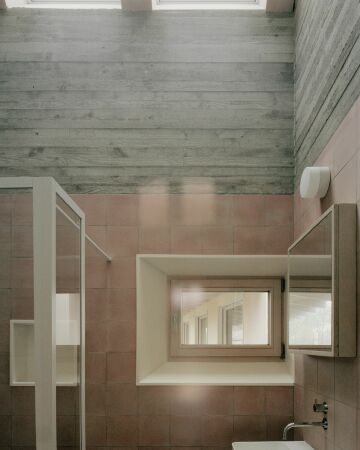 Einfamilienhaus in Ungarn von OKKA Architects