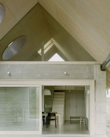 Einfamilienhaus in Ungarn von OKKA Architects