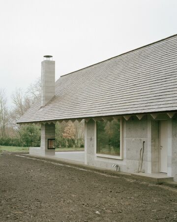 Einfamilienhaus in Ungarn von OKKA Architects
