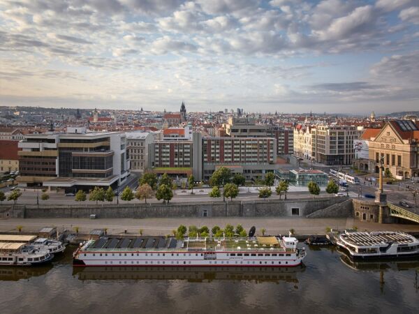 Hotelsanierung in Prag von TaK Architects