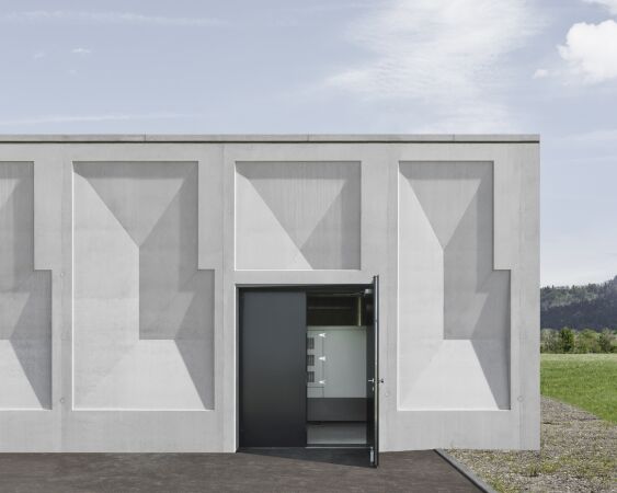 Grundwasserpumpwerk in H�rbranz von firm Architekten