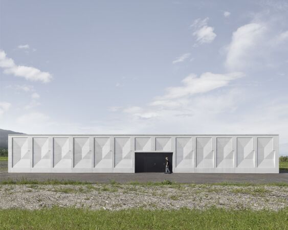 Grundwasserpumpwerk in H�rbranz von firm Architekten