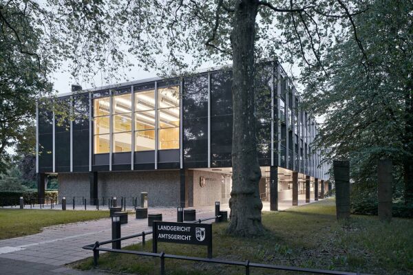 Sanierung eines Justizbaus in L�beck von ppp