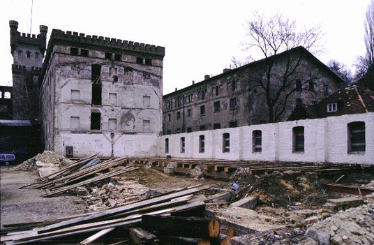 Abrißmaßnahmen in historischer Speicherstadt Potsdam