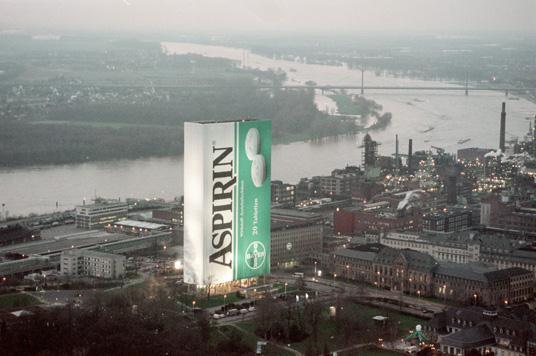 Aspirin-Schachtel in Leverkusen wird wieder enthllt