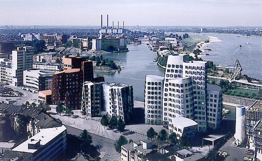 Gehrys Neuer Zollhof in Dsseldorf erffnet