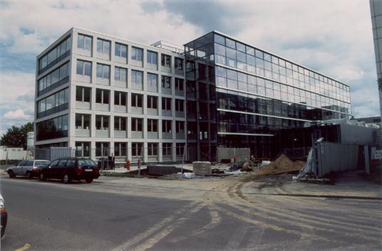 Einweihung eines von KSP geplanten Technikgebudes in Wiesbaden