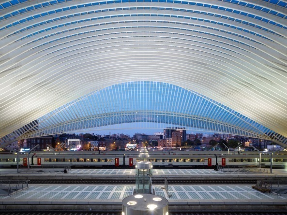 Calatravas neuer Bahnhof in Lüttich