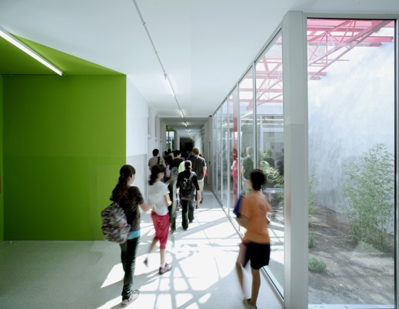 Schulerweiterung, Nug Arquitectos, Spanien