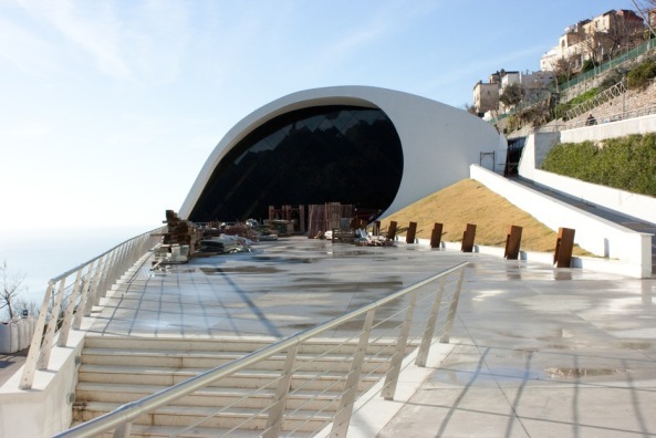 Niemeyer-Auditorium in Italien fertig