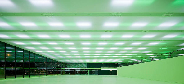 Medienkubus von Cloud 9 in Barcelona