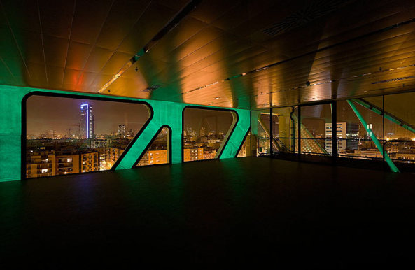 Medienkubus von Cloud 9 in Barcelona