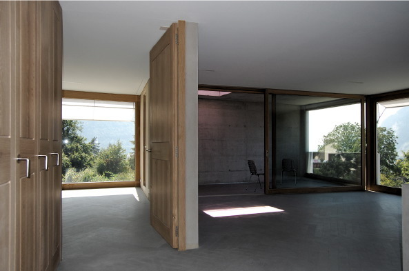 Sichtbeton-Wohnhaus in Chur