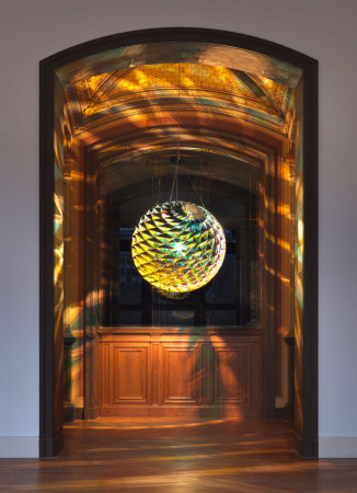 New Berlin Sphere, Foto: Jens Ziehe, Courtesy the artist; neugerriemschneider, Berlin; Tanya Bonakdar Gallery, New York