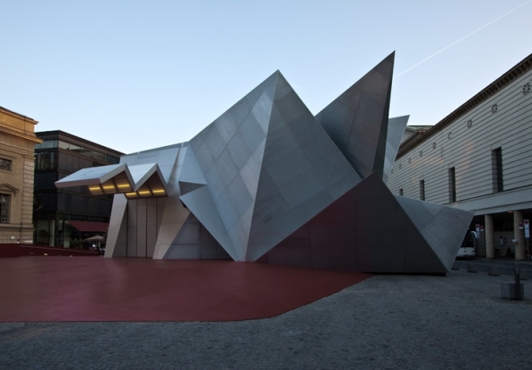 Coop Himmelb(l)au, Coop Himmelblau, Mini-Oper, Mnchen, Marstallplatz, Pavillon 21 Mini Opera Space, Mnchener Opernfestspiele 2010, Bayerische Staatsoper