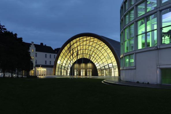 Halle in Bielefeld von gmp eingeweiht