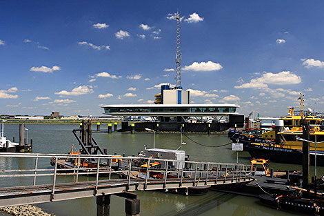 Neubau von Broekbakema im Hafen
