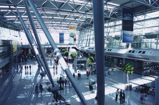 Neues Zentralterminal des Flughafen Dsseldorf erffnet