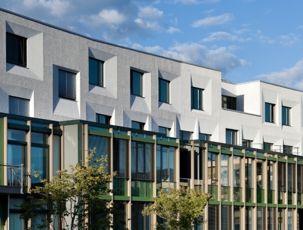 Klinik in Heidelberg von Behnisch fertig
