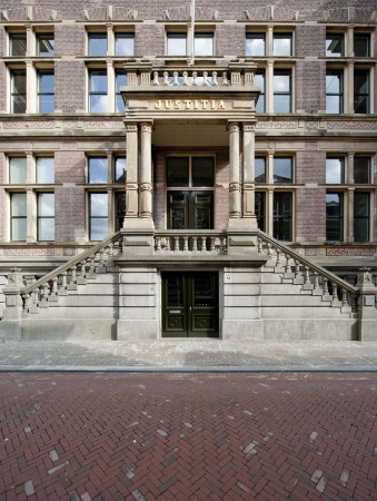 Rechtbank Haarlem, Bakers architecten