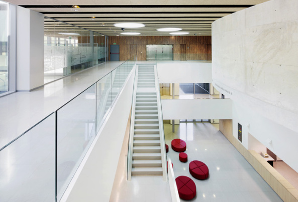 Fakulttsneubau in Spanien eingeweiht