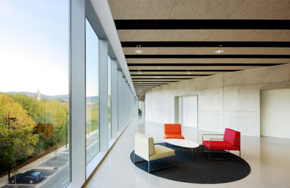 Fakulttsneubau in Spanien eingeweiht